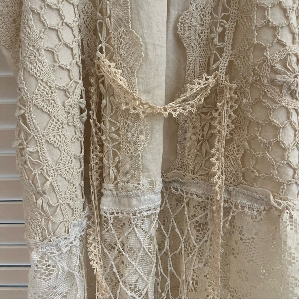Vintage Lace Tank - Picture 8 of 10